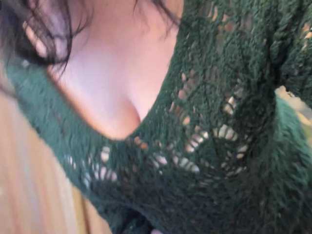 LouiseJenkin's BongaCams show and profile