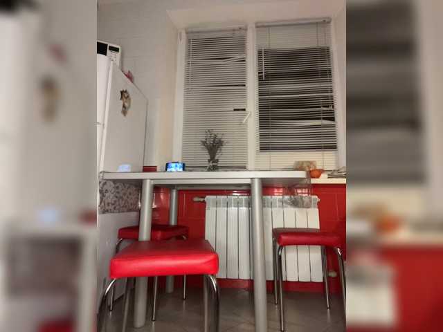 LouiseJenkin live cam