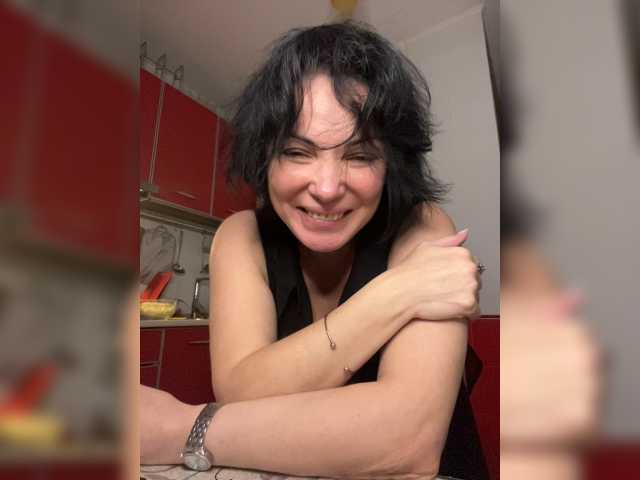 LouiseJenkin live cam preview