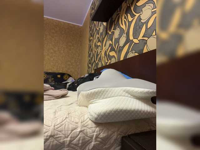 LouiseJenkin live cam on BongaCams