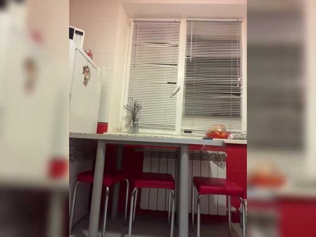 LouiseJenkin live cam