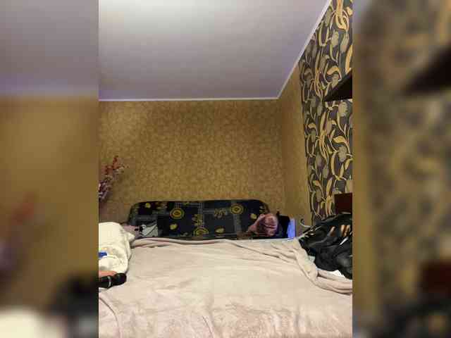 LouiseJenkin webcam