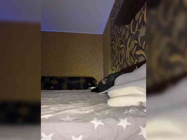 LouiseJenkin webcam