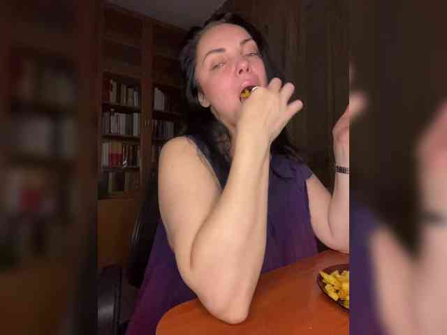 LouiseJenkin webcam