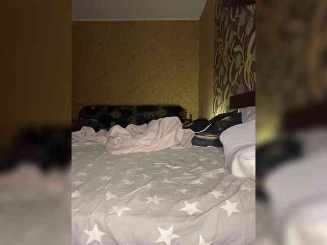 LouiseJenkin webcam