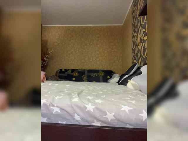 LouiseJenkin webcam