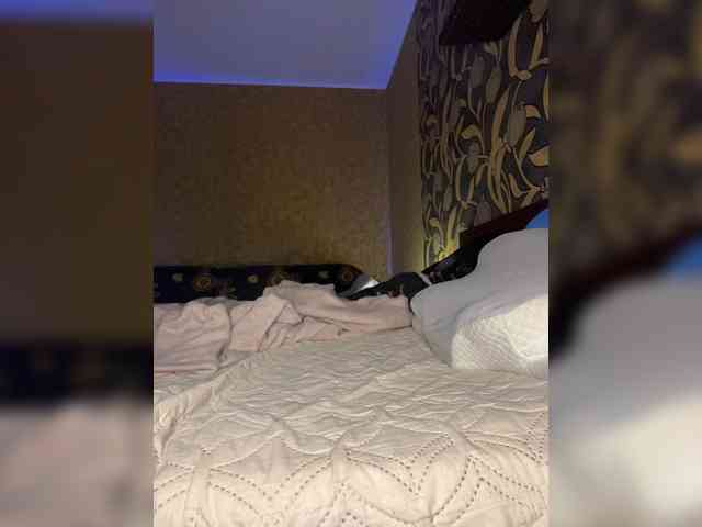 LouiseJenkin webcam