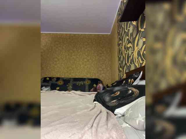 LouiseJenkin webcam