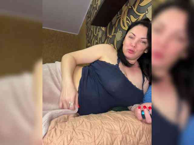 LouiseJenkin webcam
