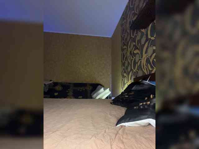 LouiseJenkin webcam