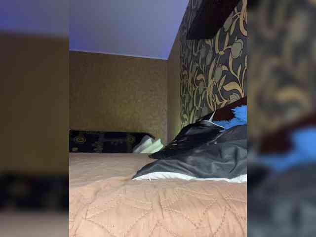 LouiseJenkin webcam