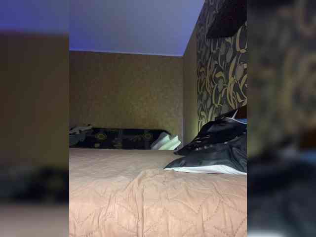 LouiseJenkin webcam