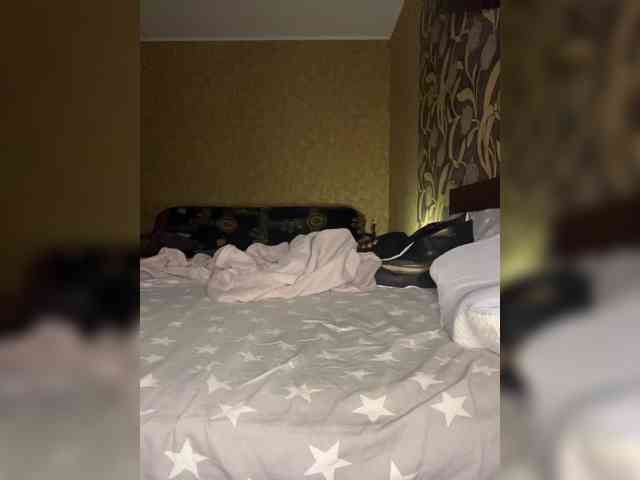 LouiseJenkin webcam