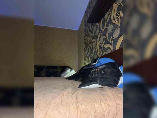 LouiseJenkin webcam