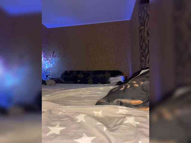 LouiseJenkin webcam