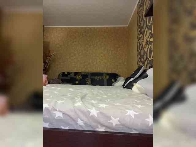 LouiseJenkin webcam