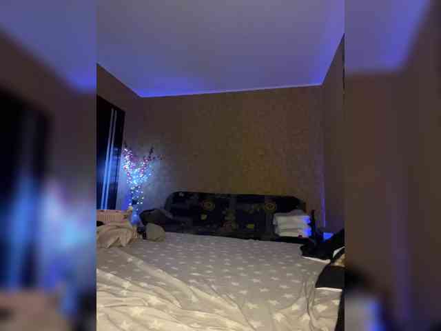 LouiseJenkin webcam