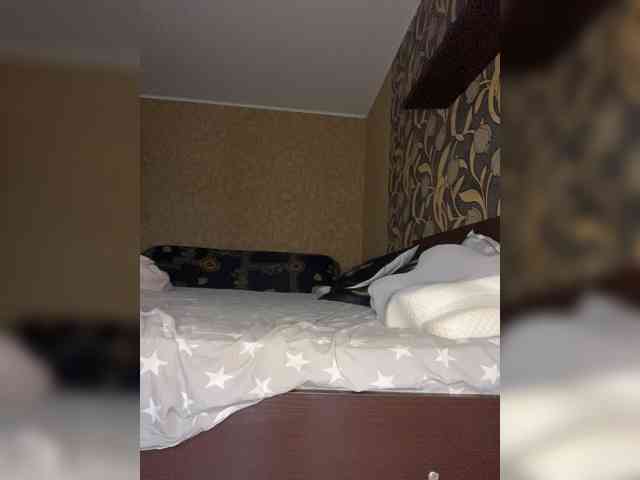 LouiseJenkin webcam