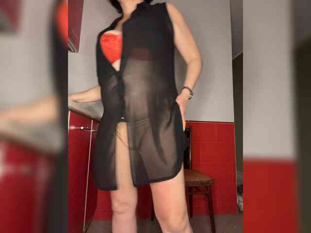 sexy chatroom LouiseJenkin