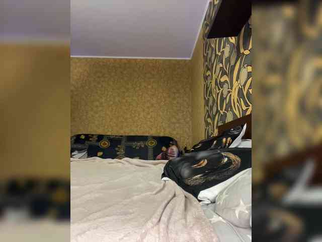 LouiseJenkin webcam