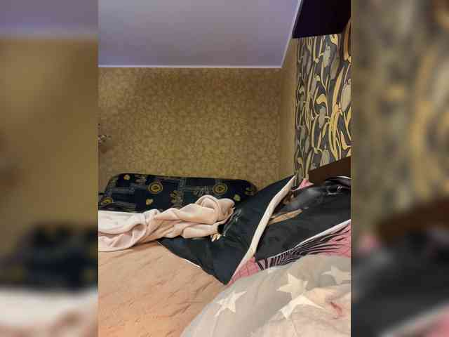 LouiseJenkin webcam