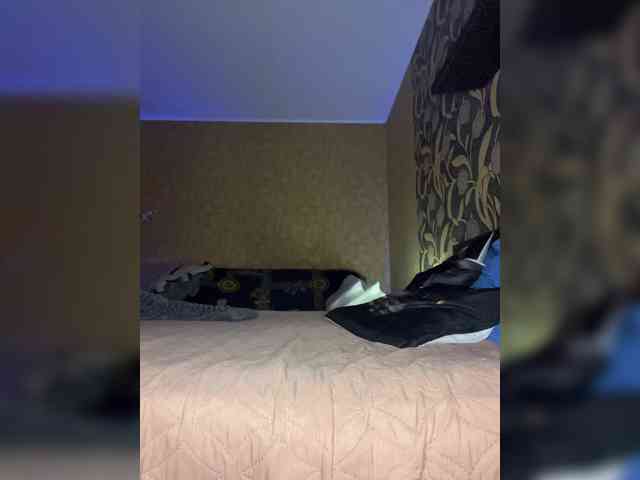 LouiseJenkin webcam