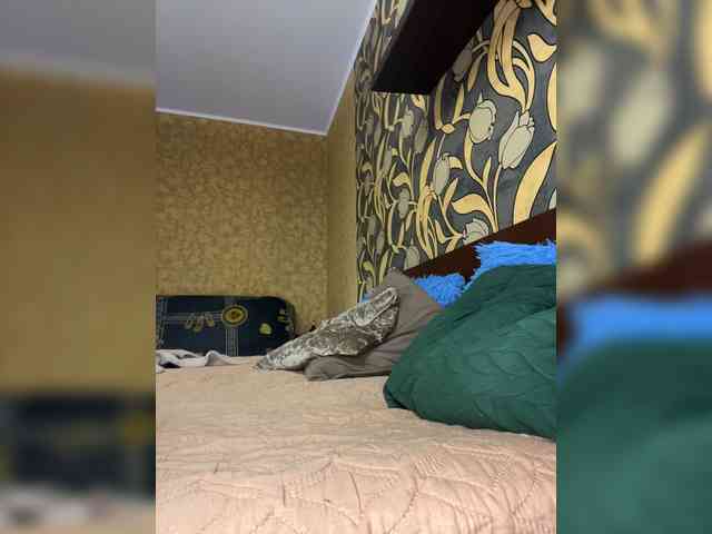 LouiseJenkin webcam
