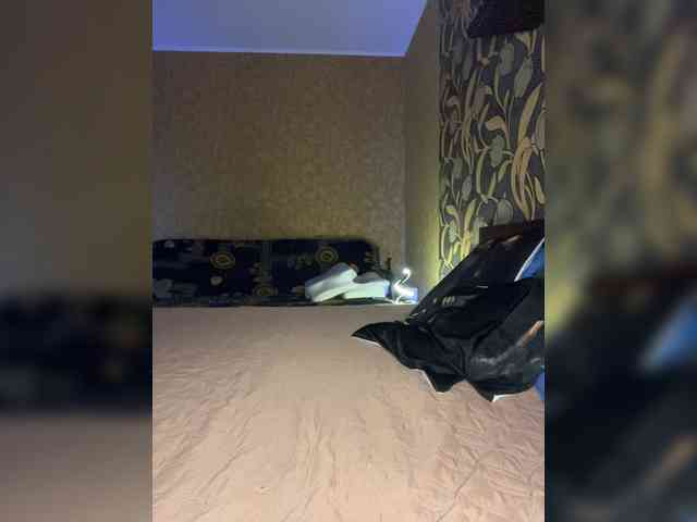 LouiseJenkin webcam