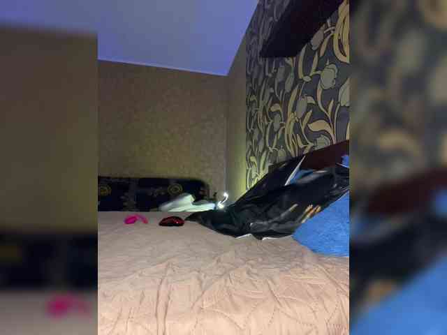 LouiseJenkin webcam