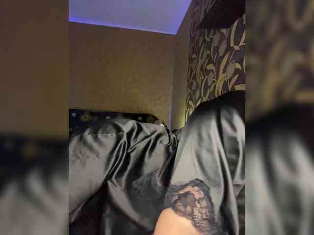 LouiseJenkin webcam