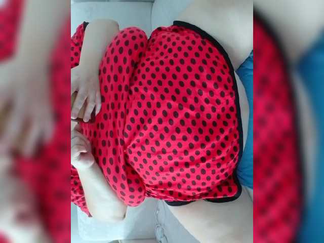 Marie301 — live female cam