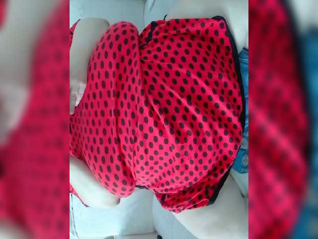 Marie301 — live female cam