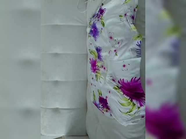 Marie301 live cam preview
