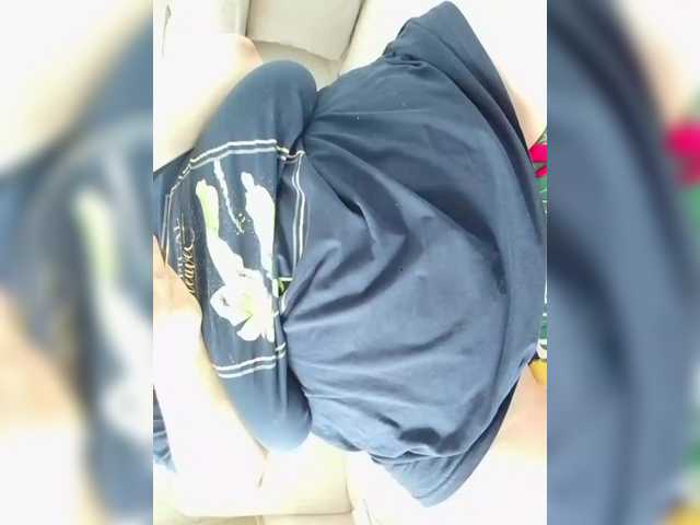 Mari301's BongaCams show and profile