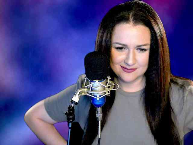 Meskhimusic webcam
