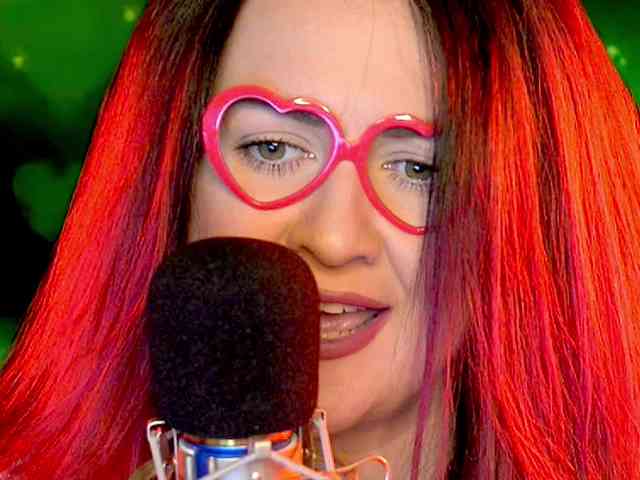 Meskhimusic webcam