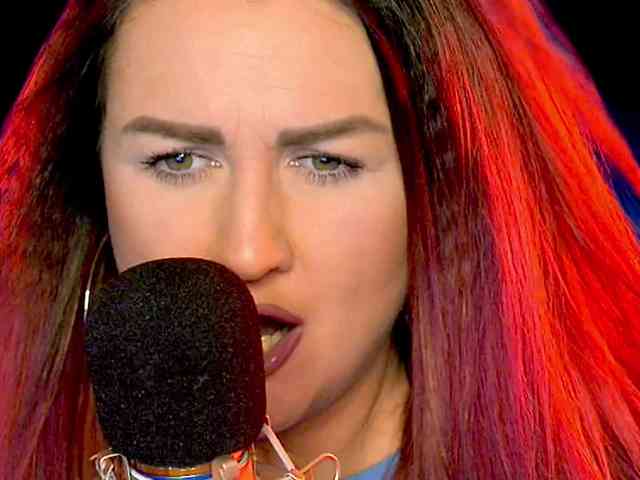 Meskhimusic webcam