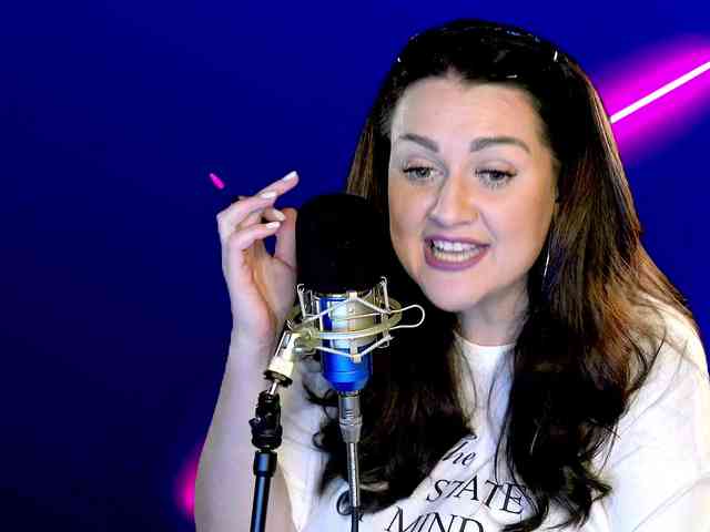 Meskhimusic webcam