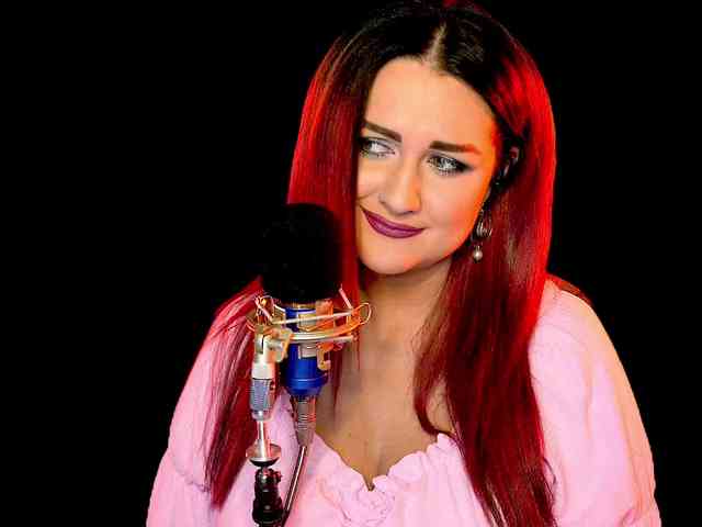 Meskhimusic webcam