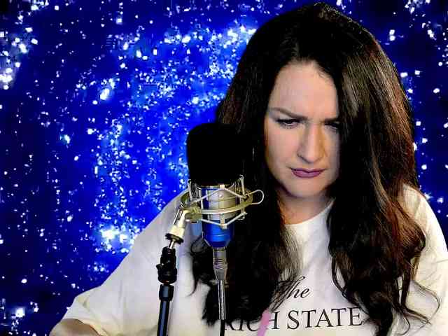 Meskhimusic webcam