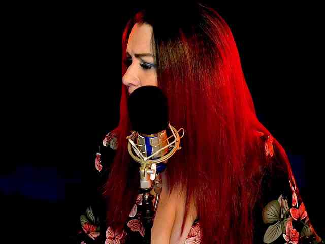 Meskhimusic webcam