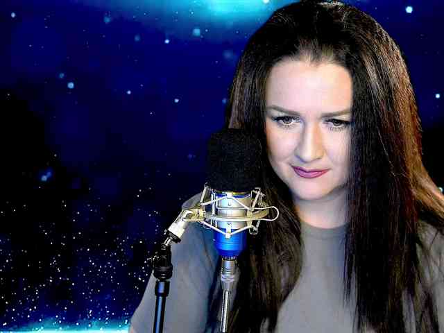 Meskhimusic webcam