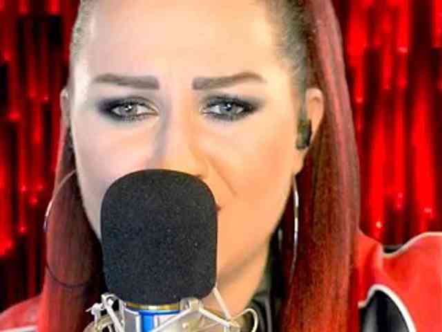 Meskhimusic webcam