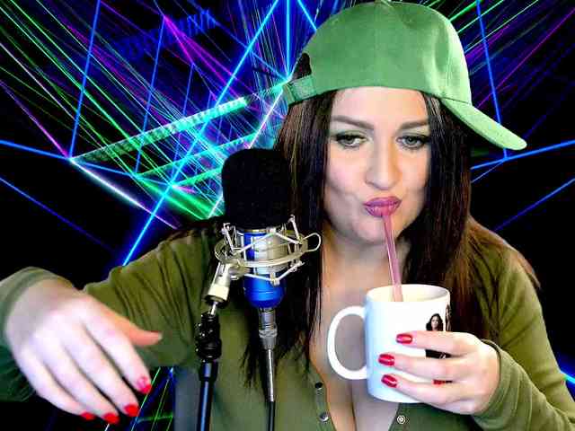 Meskhimusic webcam