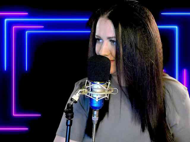 Meskhimusic webcam