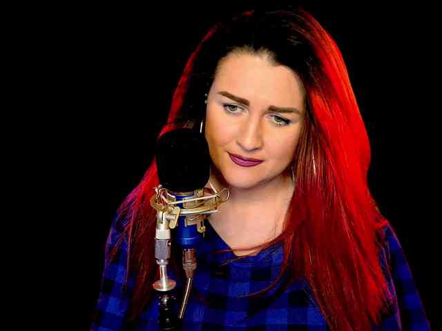 Meskhimusic webcam