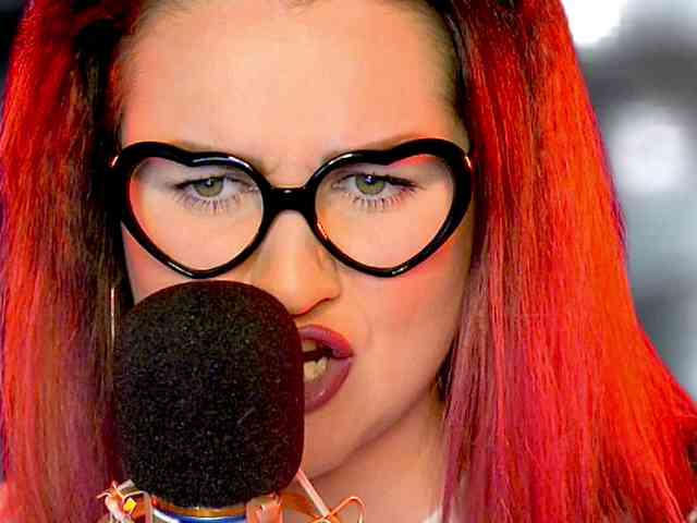 Meskhimusic webcam