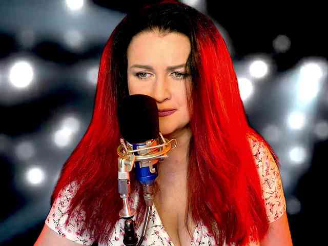 Meskhimusic webcam