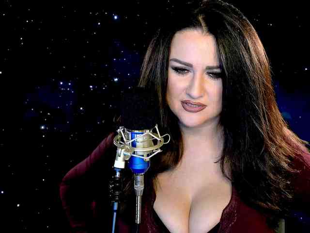 Meskhimusic webcam
