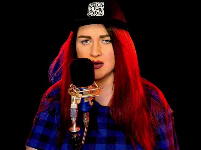 Meskhimusic webcam